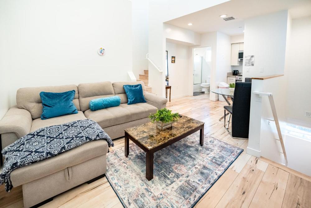 Brand New Koreatown Loft with 3 Levels 2 Parking Spots
